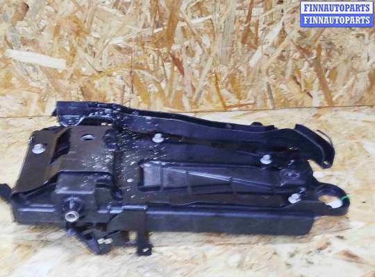 купить Полка аккумулятора (площадка АКБ) на Volvo XC60 2017-2024