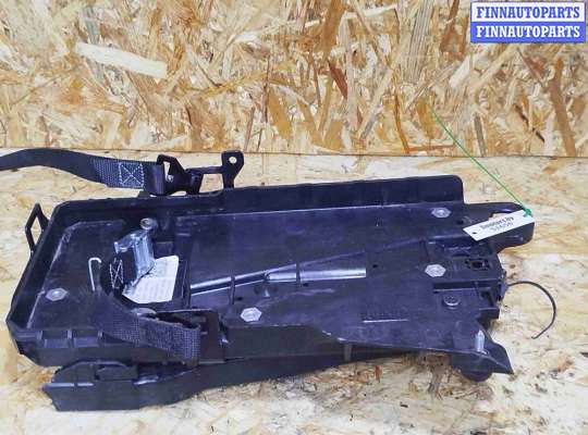 купить Полка аккумулятора (площадка АКБ) на Volvo XC60 2017-2024