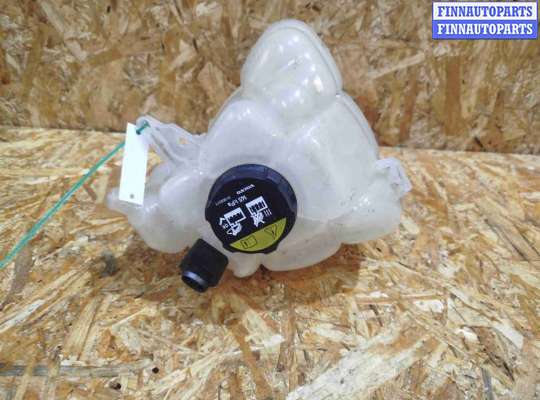 купить Бачок расширительный на Volvo XC60 2017-2024