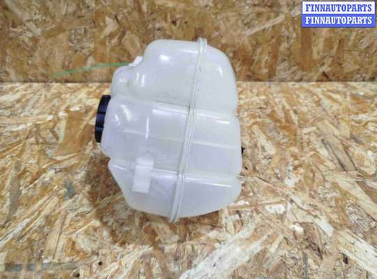 купить Бачок расширительный на Volvo XC60 2017-2024