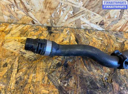 купить Патрубок радиатора на Volvo V60 (2018-2024)