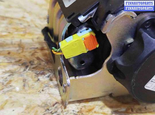 купить Ремень безопасности задний правый на Volvo XC60 2017-2024