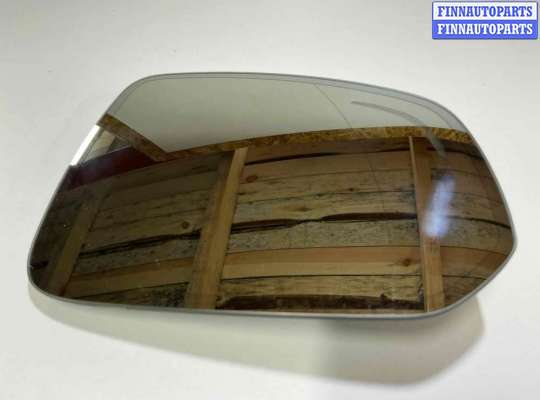 Стекло зеркала наружного правого VL560774 на Volvo XC60 2017-2024