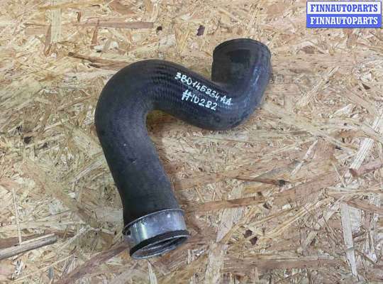 Патрубок (трубка, шланг) на Volkswagen Passat B5+ (3B, GP)