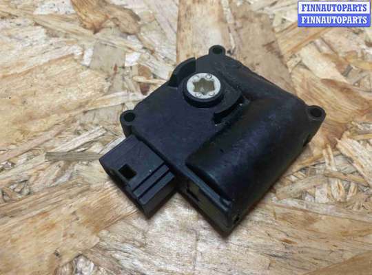 Моторчик заслонки печки на Audi A6 (C6)