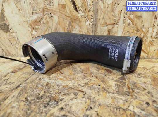 Патрубок интеркулера VL427692 на Volvo XC60 2017-2024