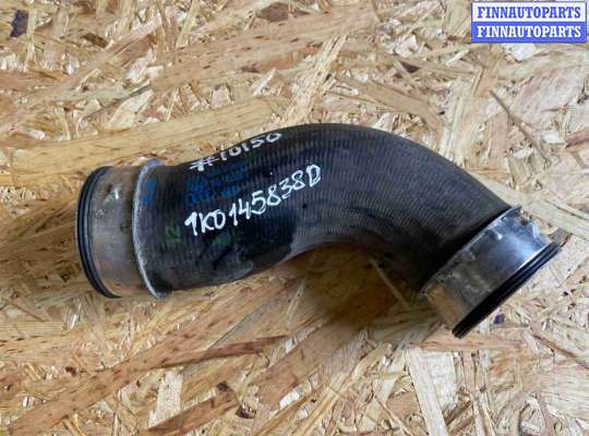 Патрубок интеркулера VG1756337 на Volkswagen Passat B6 (2005—2010)