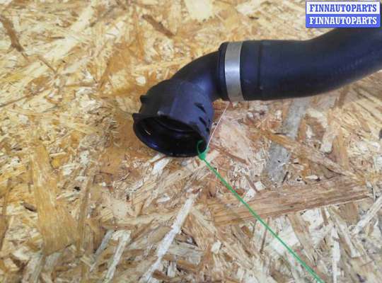 купить Патрубок радиатора на Volvo V60 (2018-2024)