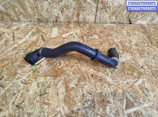 купить Патрубок радиатора на Volvo V60 (2018-2024)