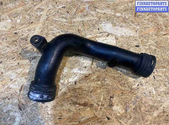 Патрубок интеркулера VG1756323 на Volkswagen Passat B6 (2005—2010)