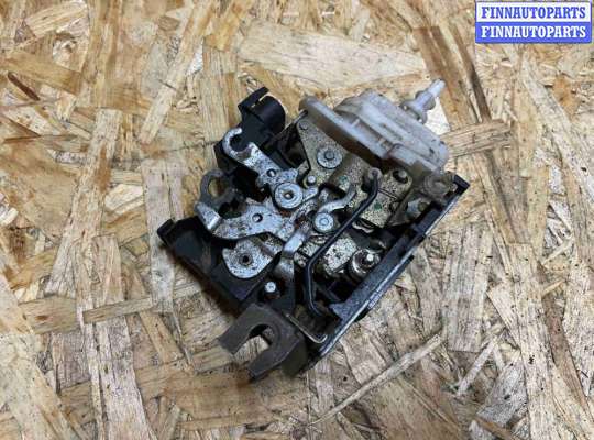 Замок боковой двери на Audi A4 (8D, B5)