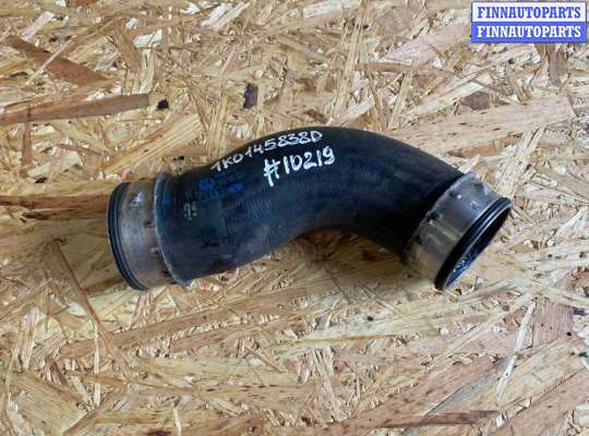 Патрубок (трубка, шланг) на Volkswagen Passat B5+ (3B, GP)