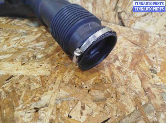 купить Патрубок воздушного фильтра на Volvo V60 (2018-2024)