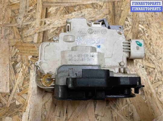 Замок боковой двери на Audi A6 (C6)