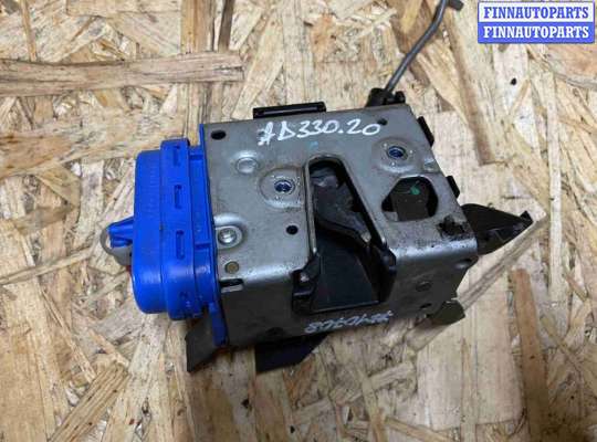 Замок боковой двери на Audi A8 (D2, 4D)