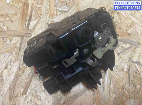 купить Замок двери задней левой на Audi A6 C5 рестайлинг (2001—2004)