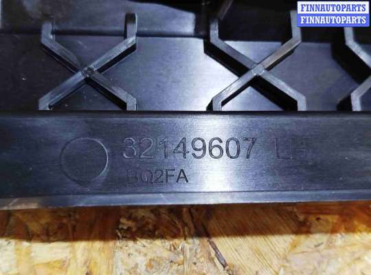 Обшивка салона на Volvo XC60 II (UZ)