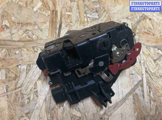 купить Замок двери задней левой на Audi A6 C5 рестайлинг (2001—2004)