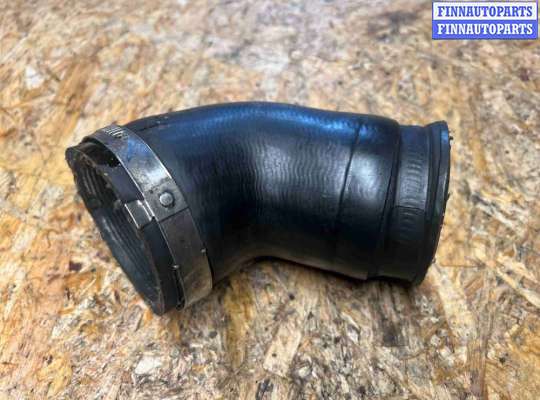 Патрубок интеркулера VG1957901 на Volkswagen Passat B6 (2005—2010)