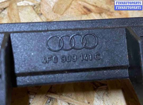 купить Антенна на Audi Q7 4L (2005—2009)