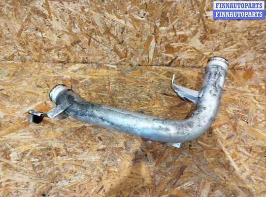 купить Патрубок интеркулера на Volvo V60 (2018-2024)