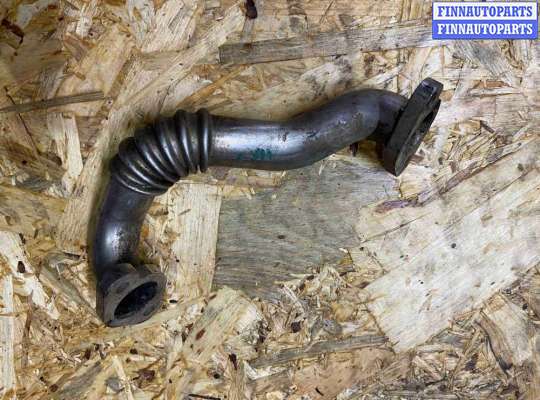 Патрубок (трубка, шланг) на Volkswagen Passat B6 (3C)