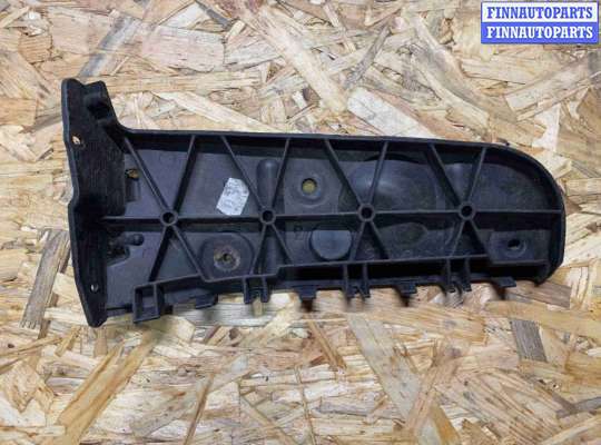 Кронштейн бампера на Audi A4 (8E/8H, B6)