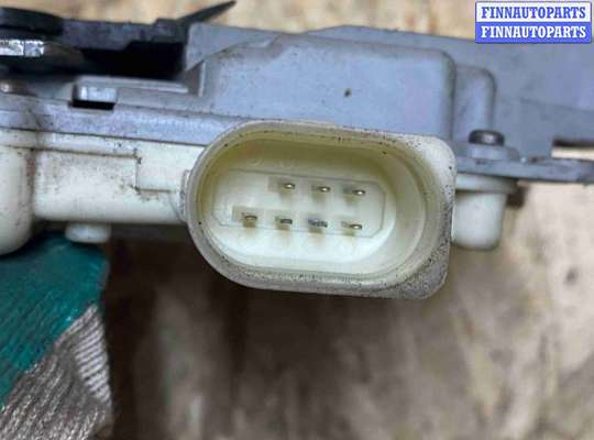 купить Замок двери задней левой на Volkswagen Passat B6 (2005—2010)