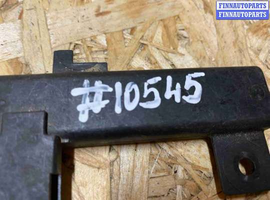 купить Антенна на Audi A8 D3 рестайлинг (2005—2007)