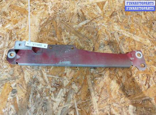 купить Кронштейн крепления крыла переднего правого на Volvo V60 (2018-2024)