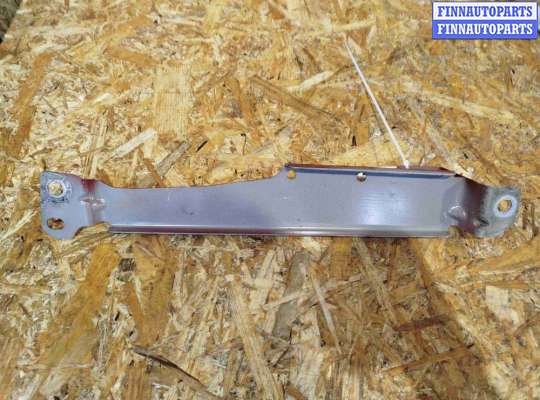 купить Кронштейн крепления крыла переднего правого на Volvo V60 (2018-2024)