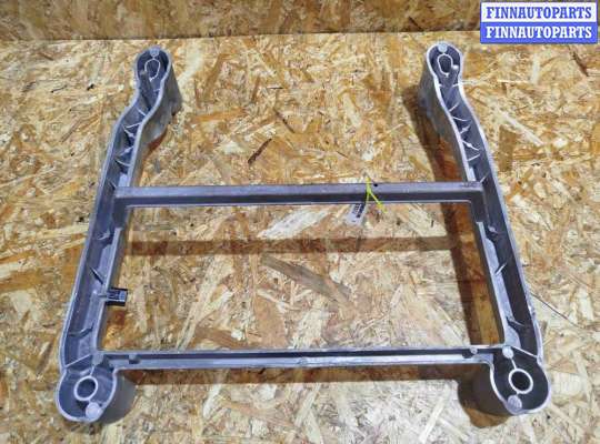 Кронштейн прочее на Volvo XC60 II (UZ)