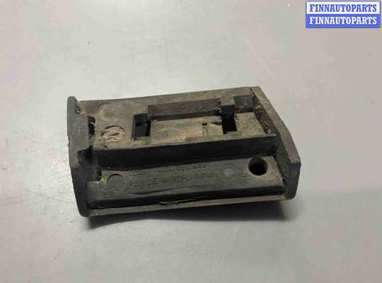 Молдинг на Audi A8 (D2, 4D)