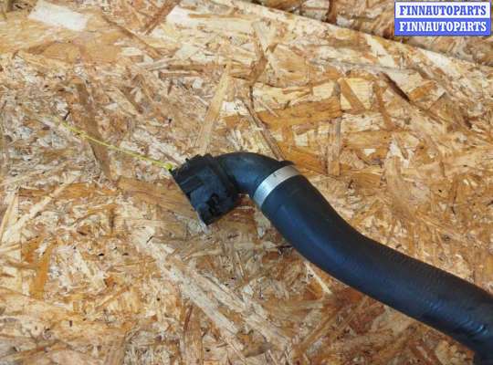 купить Патрубок радиатора на Volvo V60 (2018-2024)