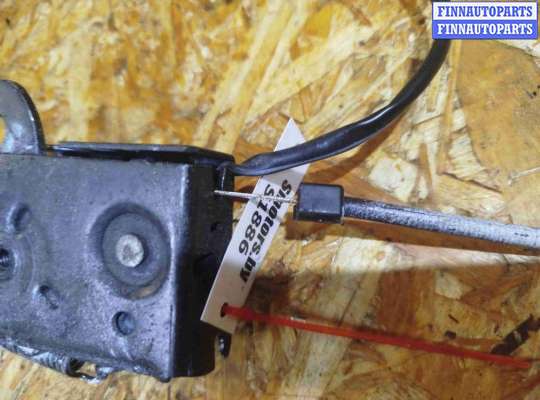 купить Замок капота на Volvo XC60 2017-2024