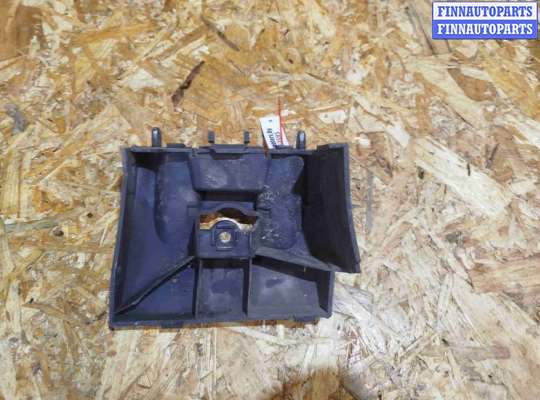 Кронштейн прочее на Volvo XC60 II (UZ)