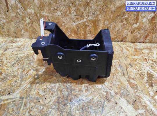 купить Полка аккумулятора (площадка АКБ) на Volvo XC60 2017-2024