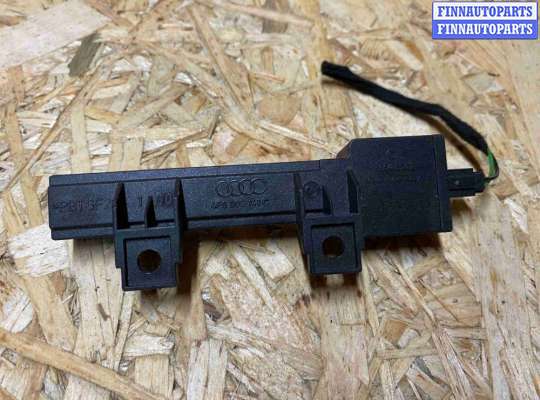 Антенна на Audi A6 (C6)