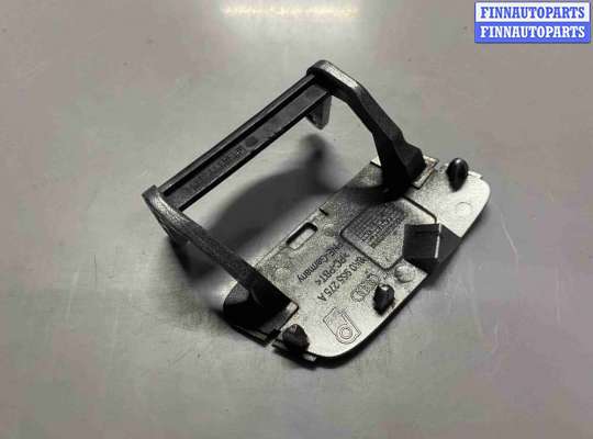 Крышка (заглушка) омывателя фары на Audi A4 (8K, B8)